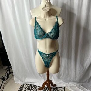 LOUNGE Teal Lace Underwire Bra & Thong Set | M / 38DD. New with no tags